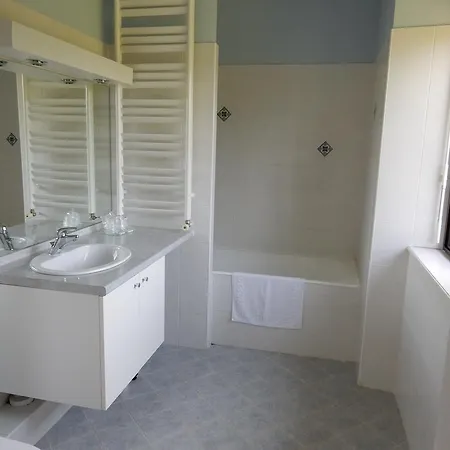 Le Gardy Hotel Arques  Room photo